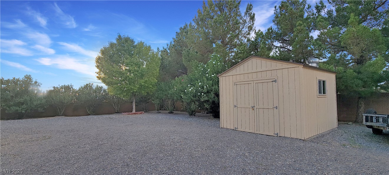 5800 Doubletree Road Pahrump, NV 89061 - Photo 12 of 31