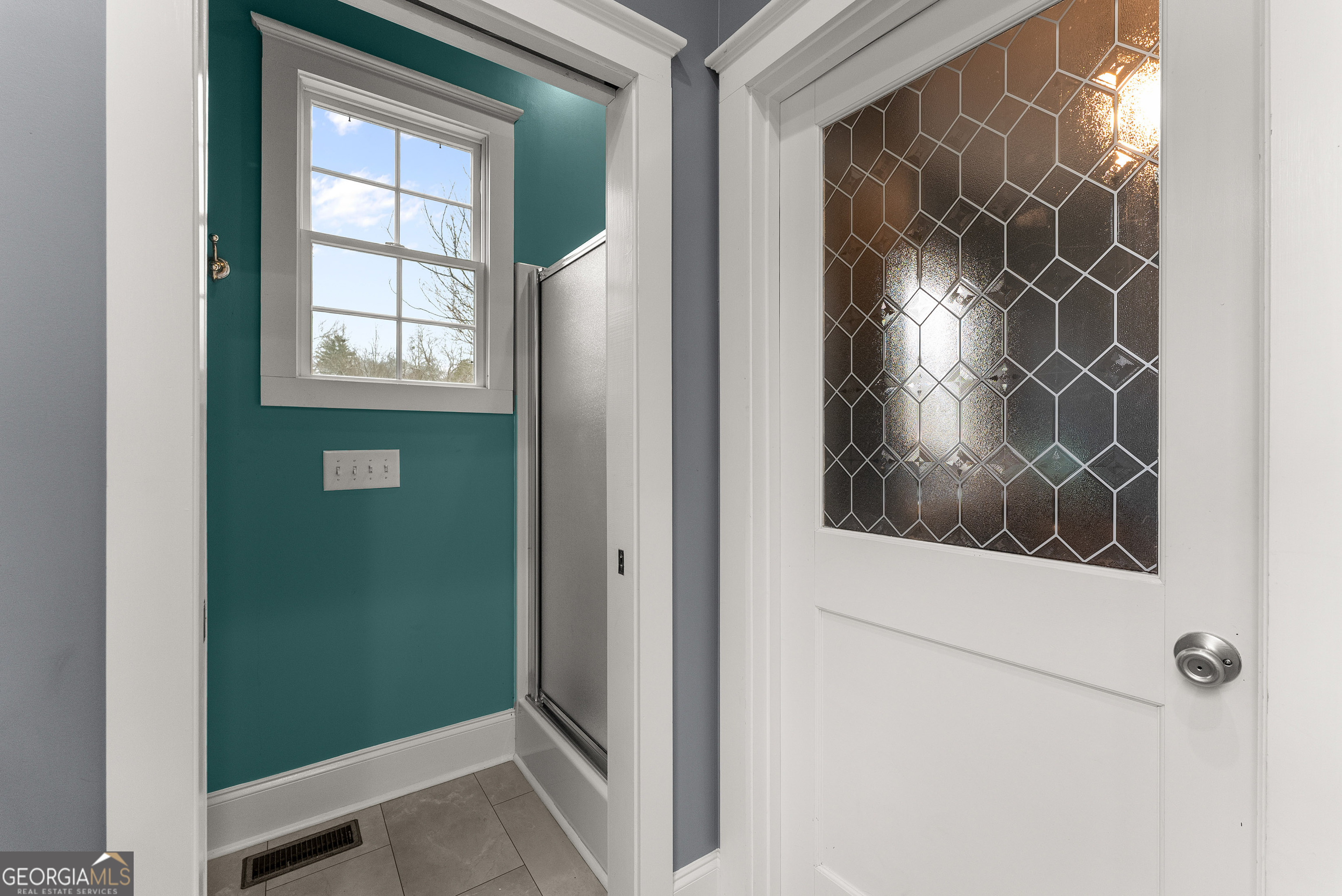 1295 Wall Bridge Loop Clarkesville, GA 30523 - Photo 30 of 76 a view of a door