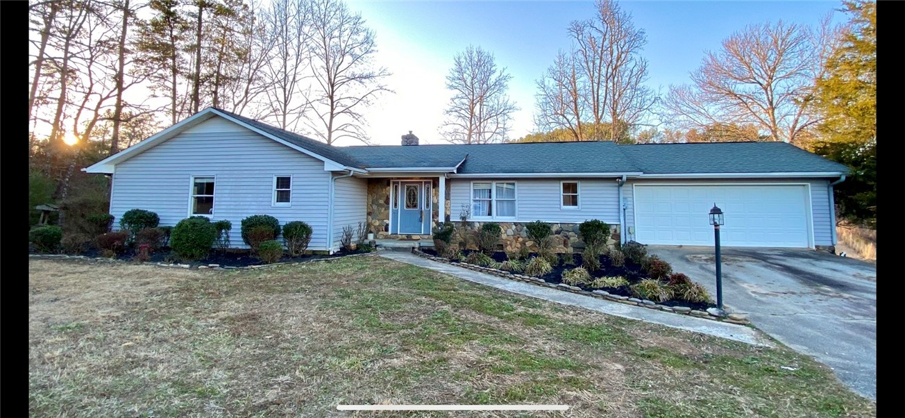 210 North Little River Road Tamassee, SC 29686 - Photo 2 of 39 Gallery Image 2