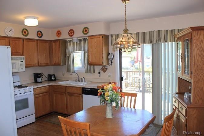3043 Longview Avenue Rochester, MI 48307 - Photo 14 of 28 IMG_3277.JPG