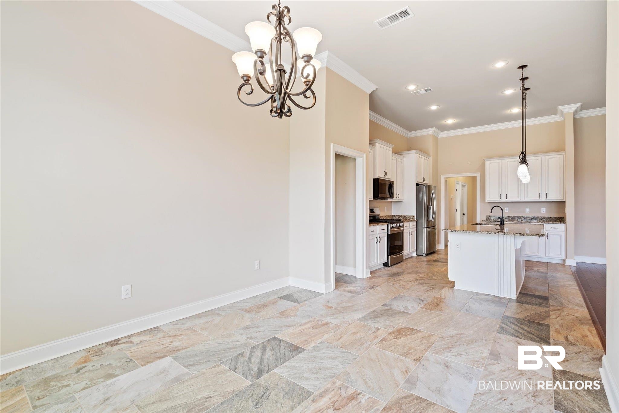 423 Breckin Drive Fairhope, AL 36532 - Photo 10 of 31 Eat in kitchen area