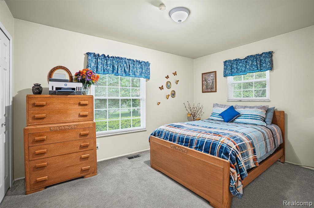 4243 Howe Road Grand Blanc, MI 48439 - Photo 24 of 46 Gallery Image 24