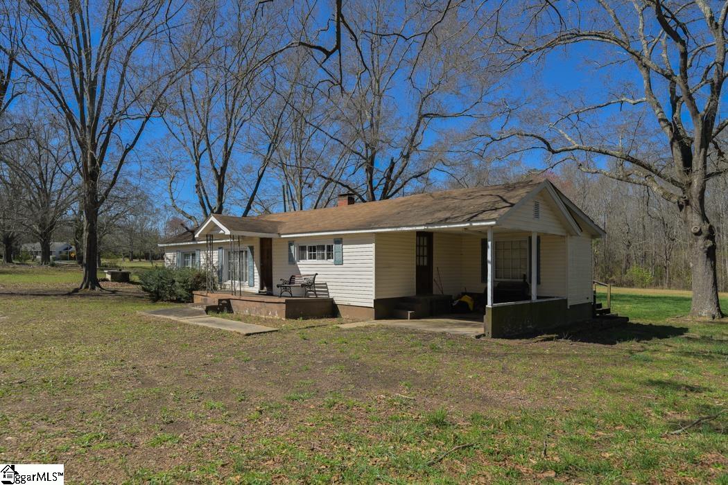 111 Richey Road Pelzer, SC 29669 - Photo 3 of 27