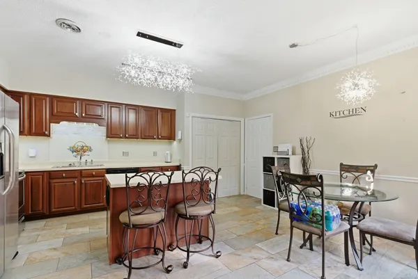 $279,000 | 1818 Memorial Drive, Unit 18, Clarksville, TN 37043