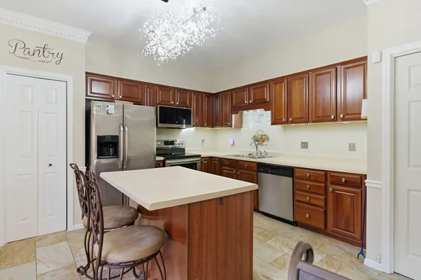 $279,000 | 1818 Memorial Drive, Unit 18, Clarksville, TN 37043