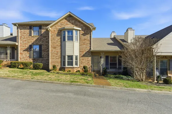 $279,000 | 1818 Memorial Drive, Unit 18, Clarksville, TN 37043