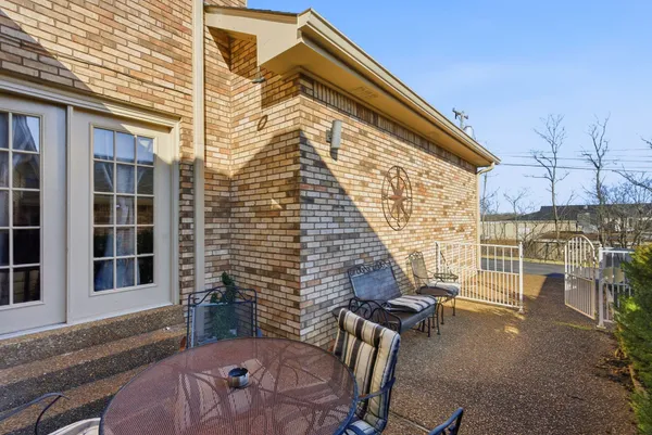$279,000 | 1818 Memorial Drive, Unit 18, Clarksville, TN 37043