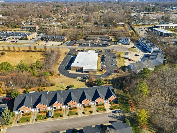 $279,000 | 1818 Memorial Drive, Unit 18, Clarksville, TN 37043