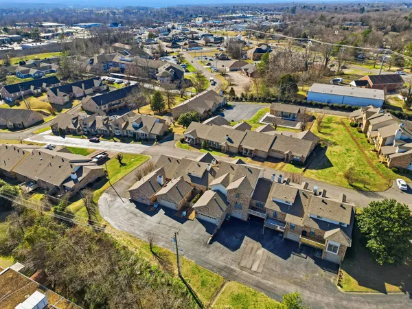 $279,000 | 1818 Memorial Drive, Unit 18, Clarksville, TN 37043