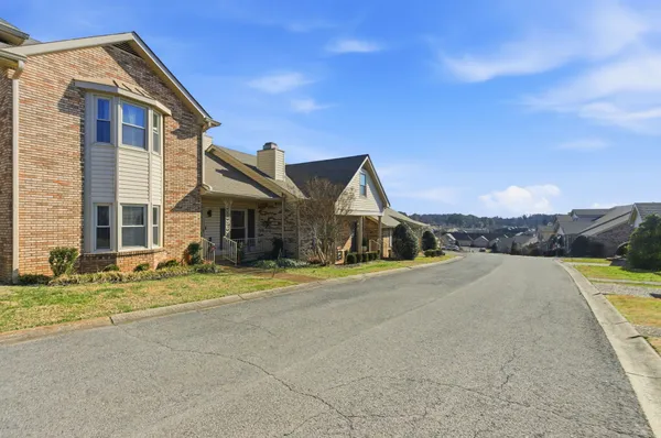 $279,000 | 1818 Memorial Drive, Unit 18, Clarksville, TN 37043