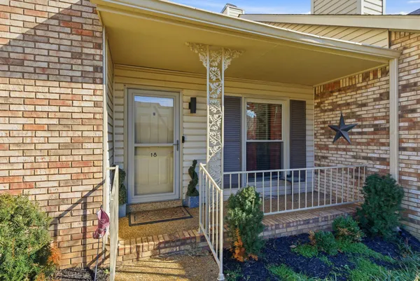 $279,000 | 1818 Memorial Drive, Unit 18, Clarksville, TN 37043
