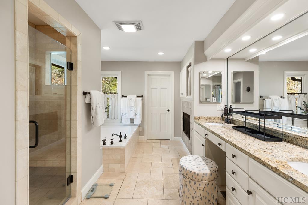 1471 Falcon Ridge Highlands, NC 28741 - Photo 32 of 57 Gallery Image 32