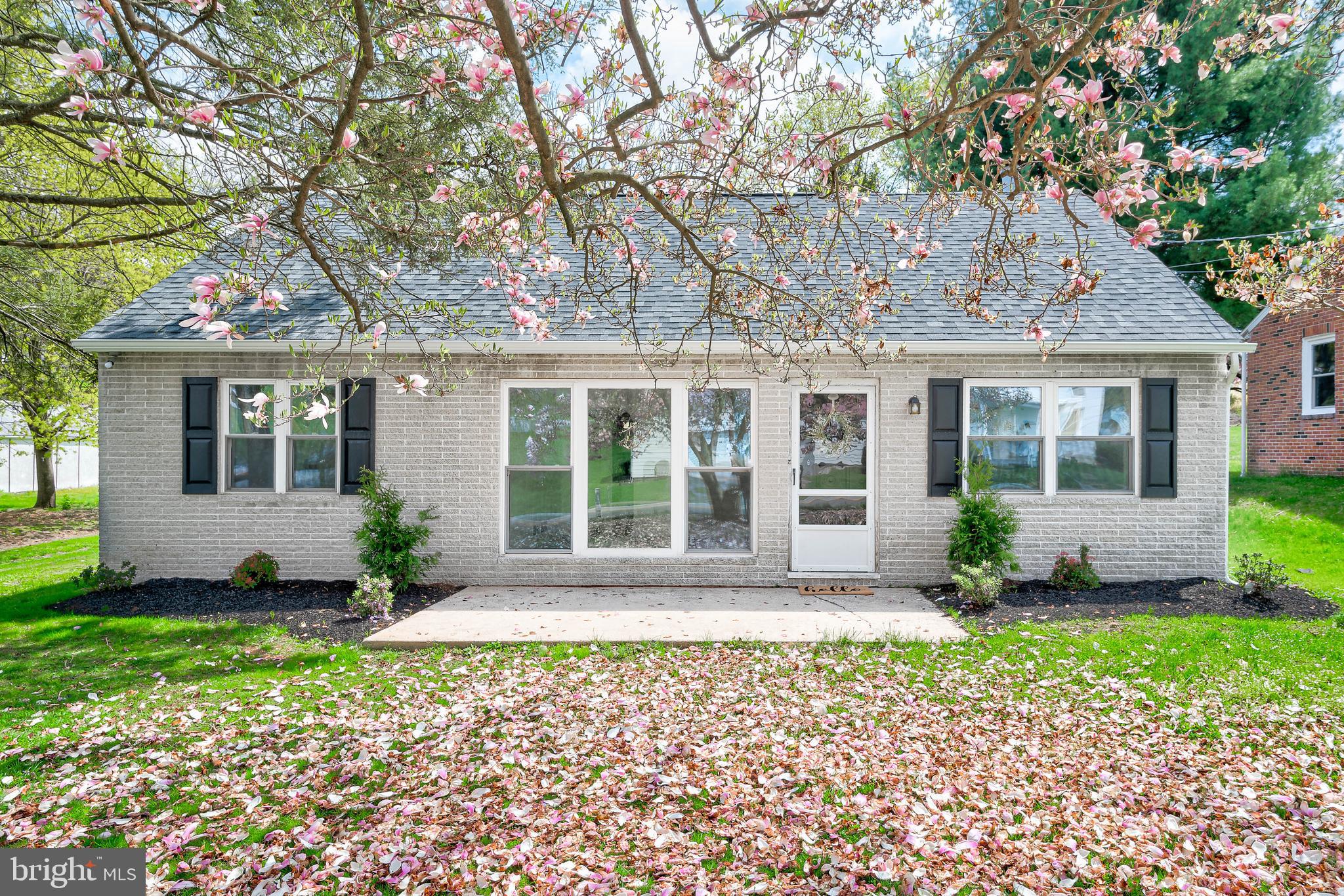 1762 Druck Valley Road York, PA 17406 - Photo 1 of 25 Welcome Home
