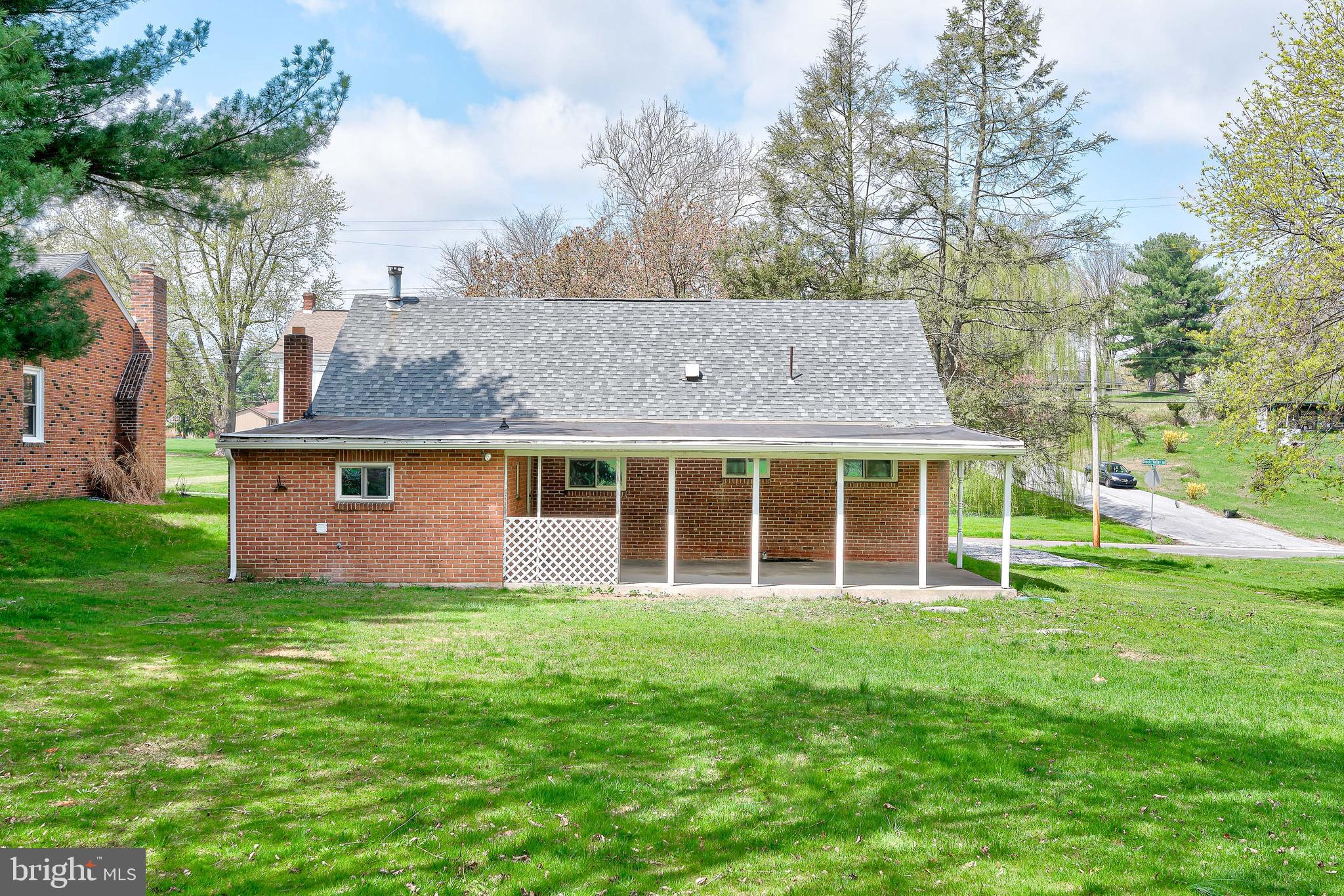 1762 Druck Valley Road York, PA 17406 - Photo 22 of 25 Gallery Image 22