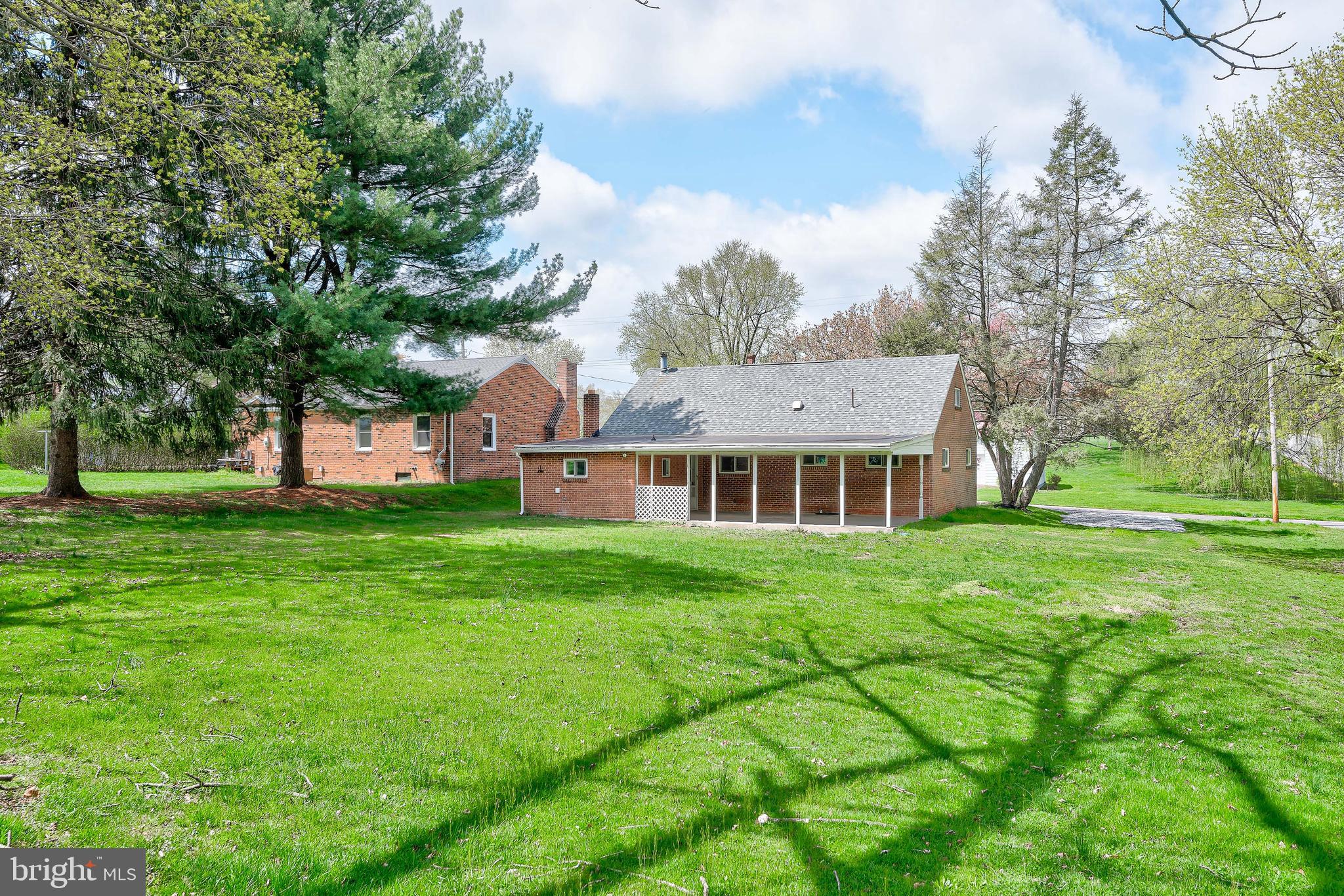 1762 Druck Valley Road York, PA 17406 - Photo 23 of 25 Gallery Image 23