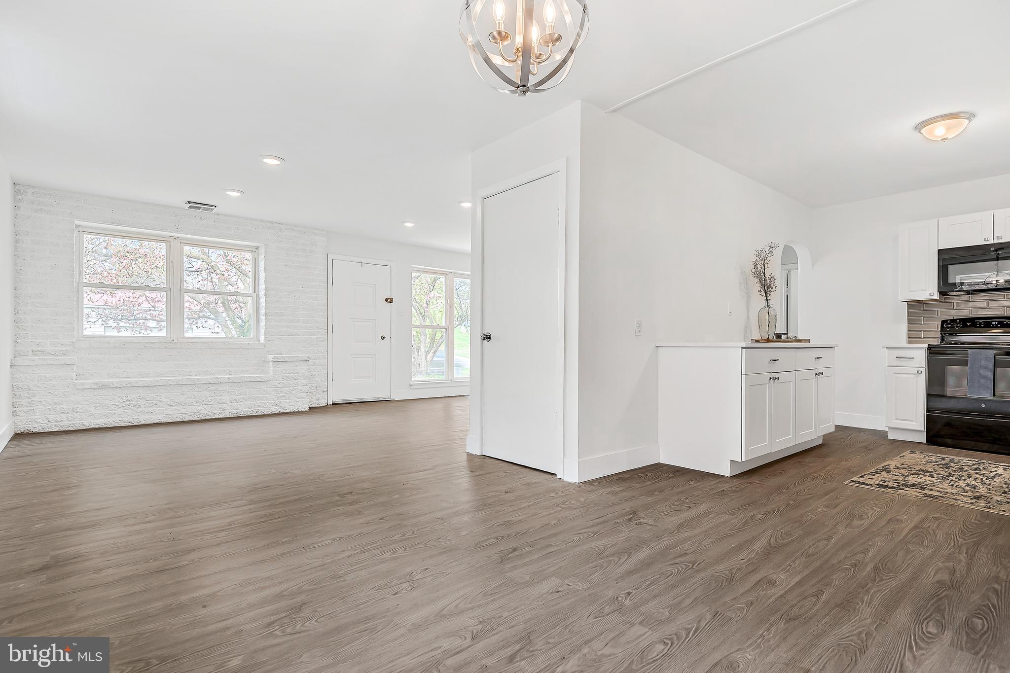 1762 Druck Valley Road York, PA 17406 - Photo 9 of 25 Gallery Image 9