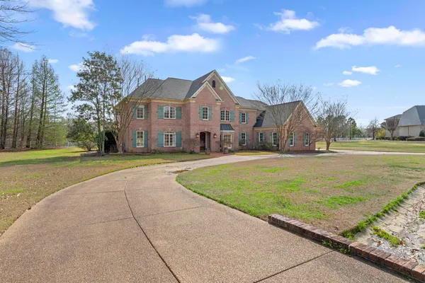 $989,000 | 10491 Graybourne Drive, Eads, TN 38028