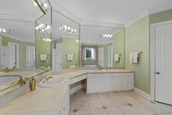 $989,000 | 10491 Graybourne Drive, Eads, TN 38028