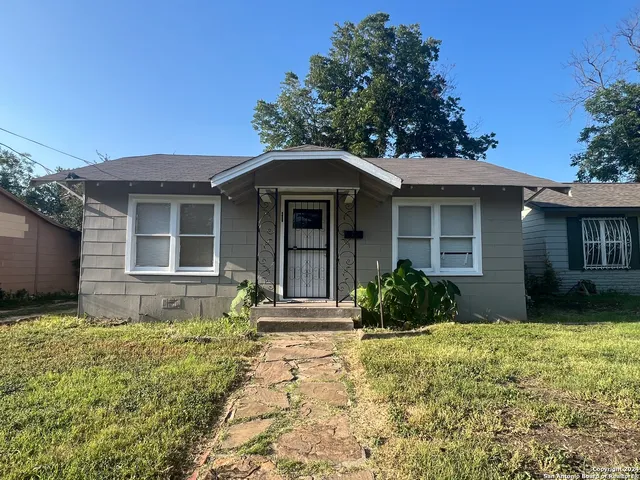 $1,000 | 1714 Center Street, San Antonio, TX 78202