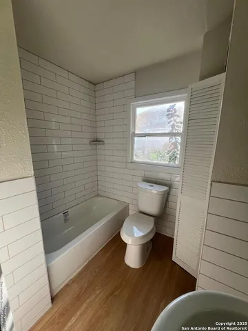 $1,000 | 1714 Center Street, San Antonio, TX 78202