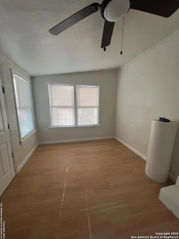$1,000 | 1714 Center Street, San Antonio, TX 78202