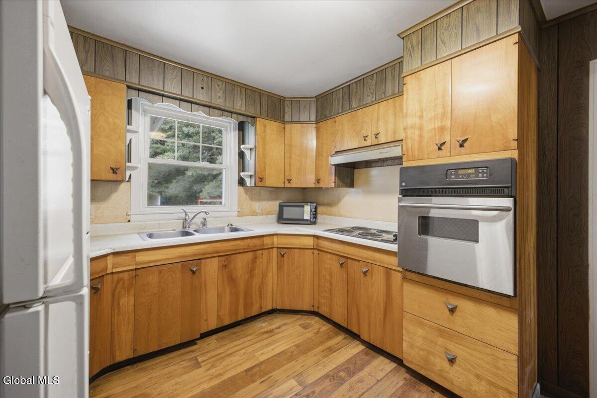 228 Jones Road Wilton, NY 12866 - Photo 6 of 20 Kitchen