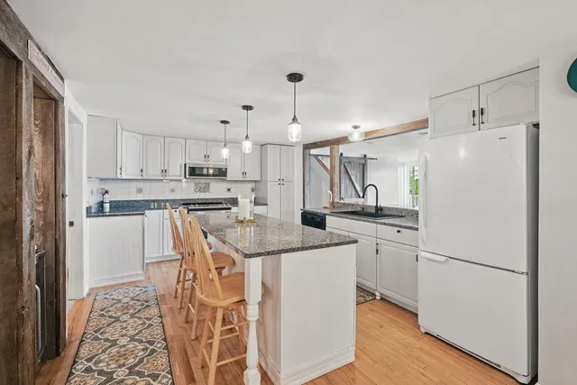 $780,000 | 33 Gerber Lane, Monmouth, ME 04259