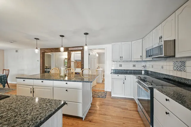 $780,000 | 33 Gerber Lane, Monmouth, ME 04259