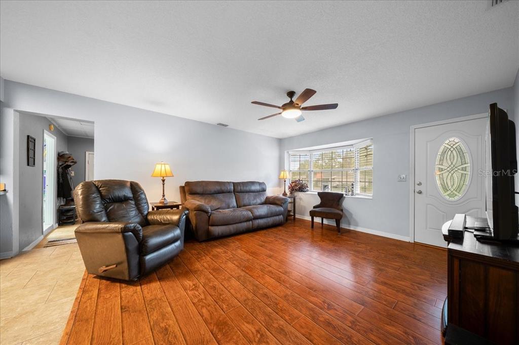 11793 Southeast 72nd Terrace Road Belleview, FL 34420 - Photo 5 of 36 Gallery Image 5