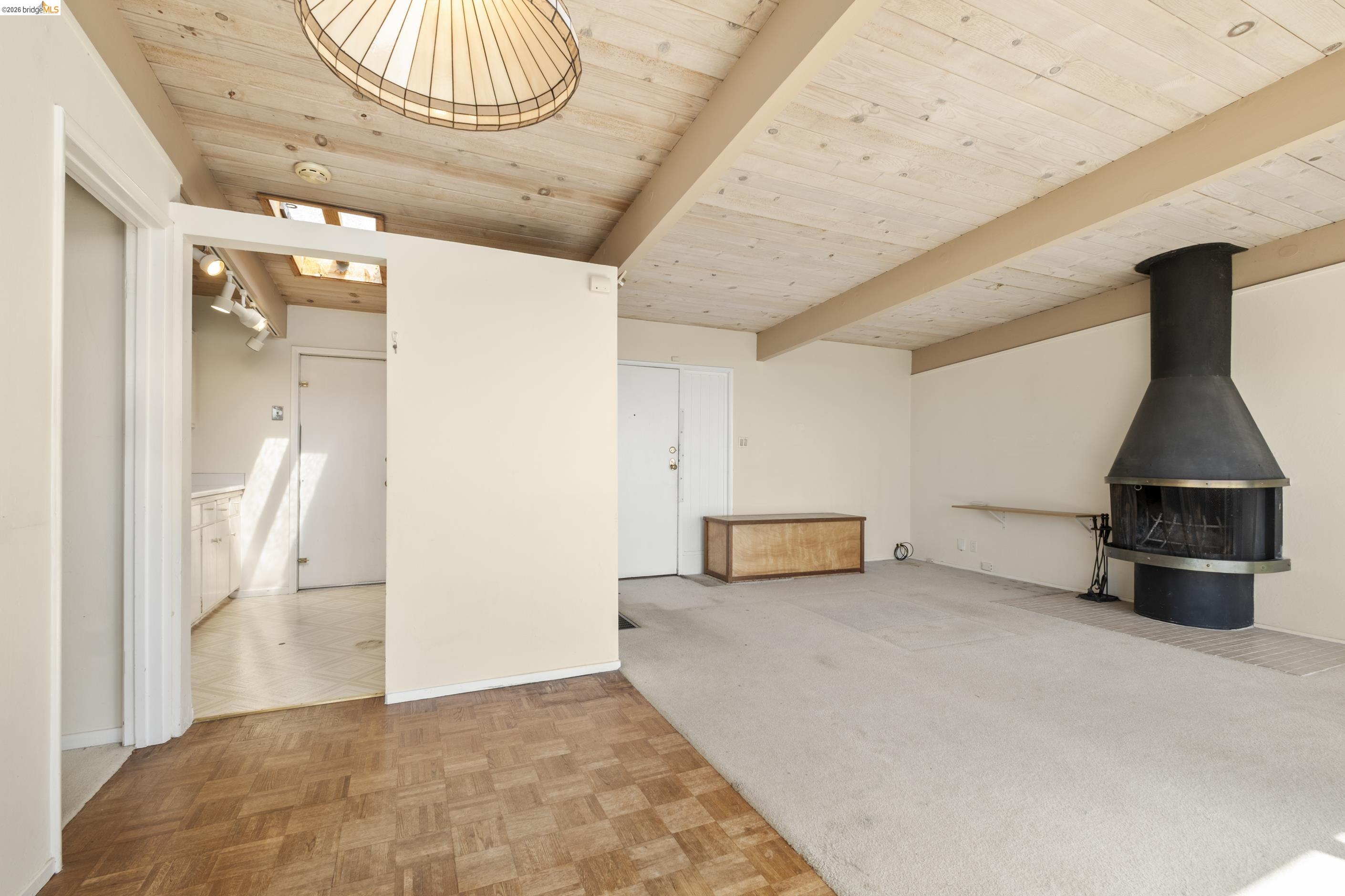 7279 Snake Road Oakland, CA 94611 - Photo 11 of 50