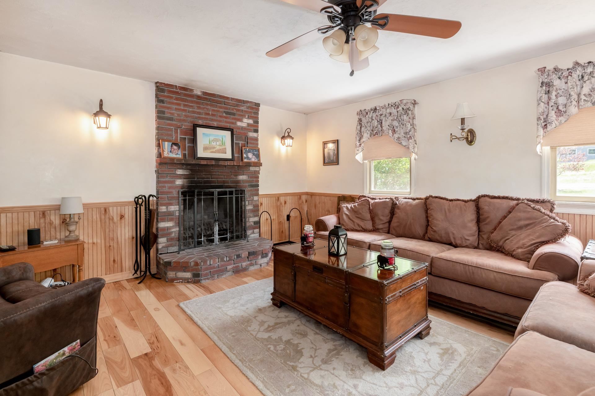 27 Hook Road Gilford, NH 03249 - Photo 14 of 30