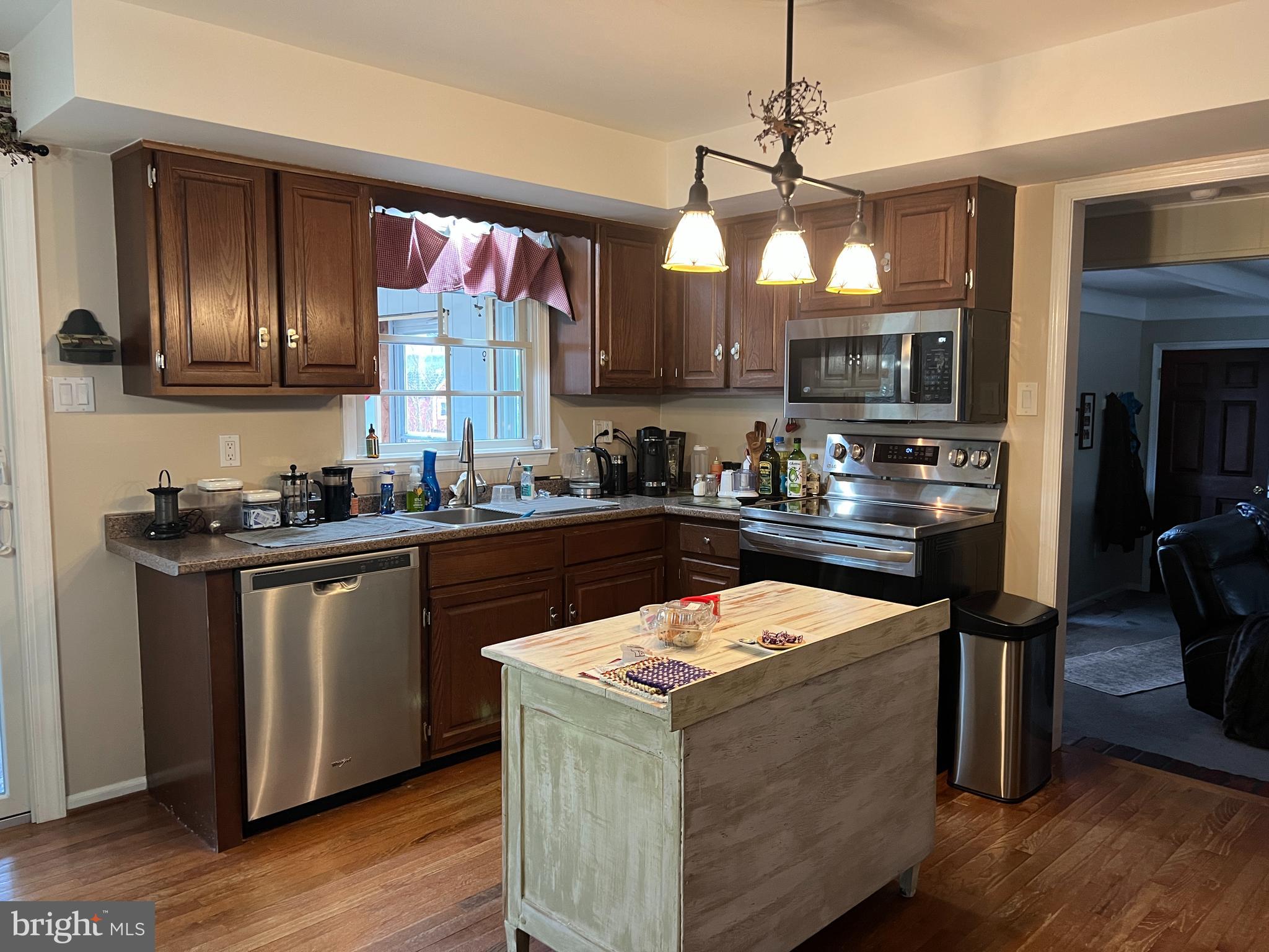 565 Atsion Road Shamong, NJ 08088 - Photo 9 of 32 Kitchen