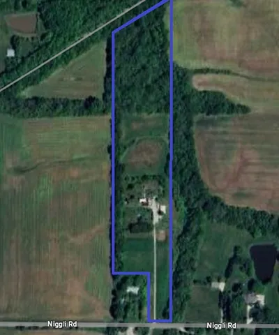 $400,000 | 10617 Niggli Road, Alhambra, IL 62001