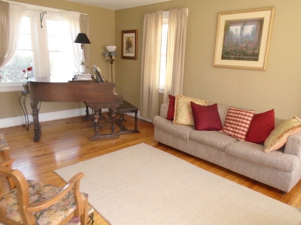 61 Maple Street Middleton, MA 01949 - Photo 12 of 20 Gallery Image 12