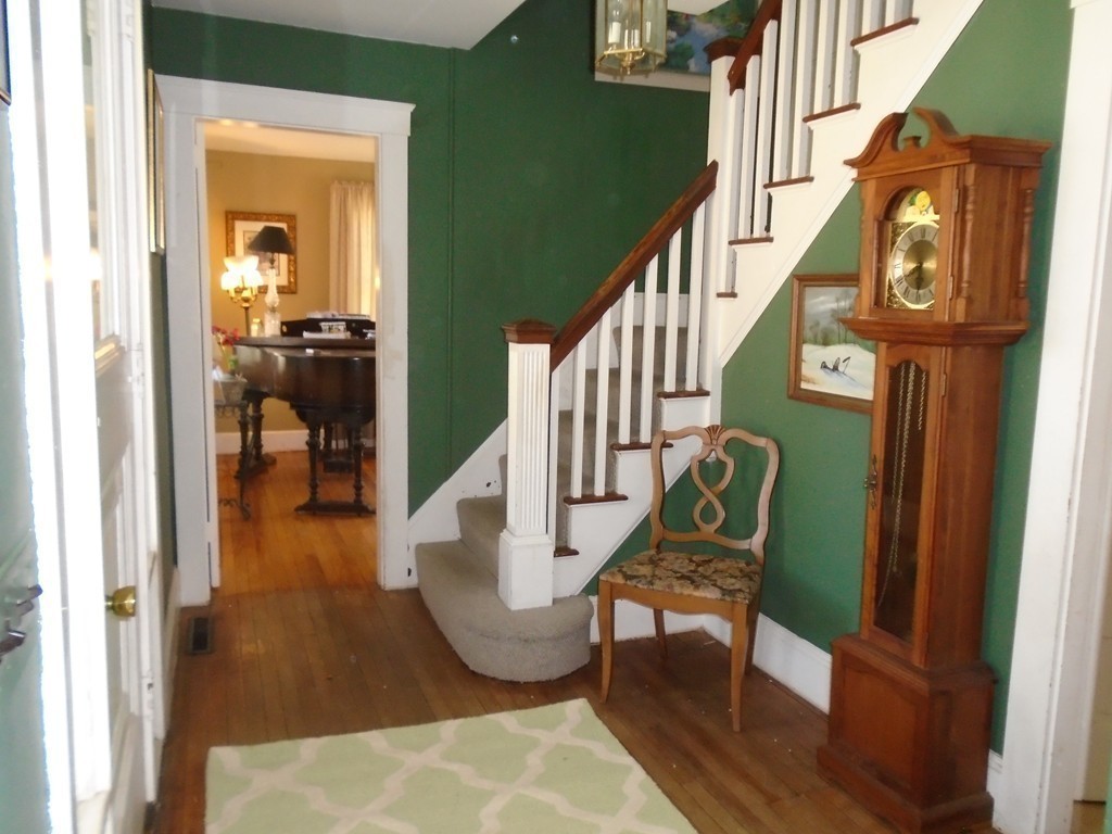 61 Maple Street Middleton, MA 01949 - Photo 8 of 20 Gallery Image 8