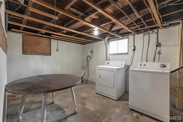 $107,500 | 709 Mayo Street, Carlinville, IL 62626