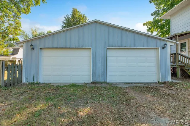 $107,500 | 709 Mayo Street, Carlinville, IL 62626