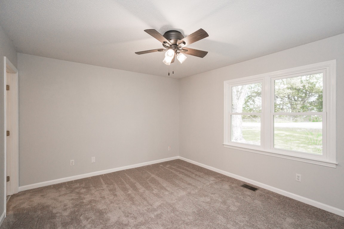 2600 Hinton Road Clarksville, TN 37043 - Photo 16 of 35 Gallery Image 16