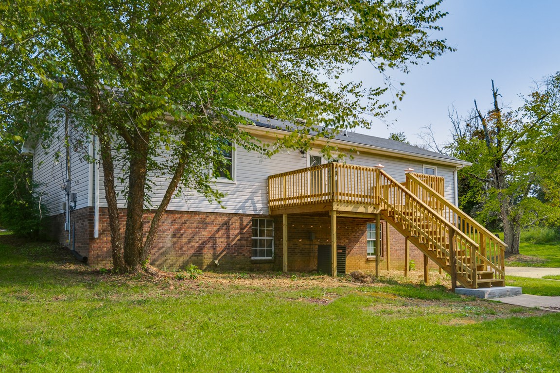 2600 Hinton Road Clarksville, TN 37043 - Photo 2 of 35 Gallery Image 2