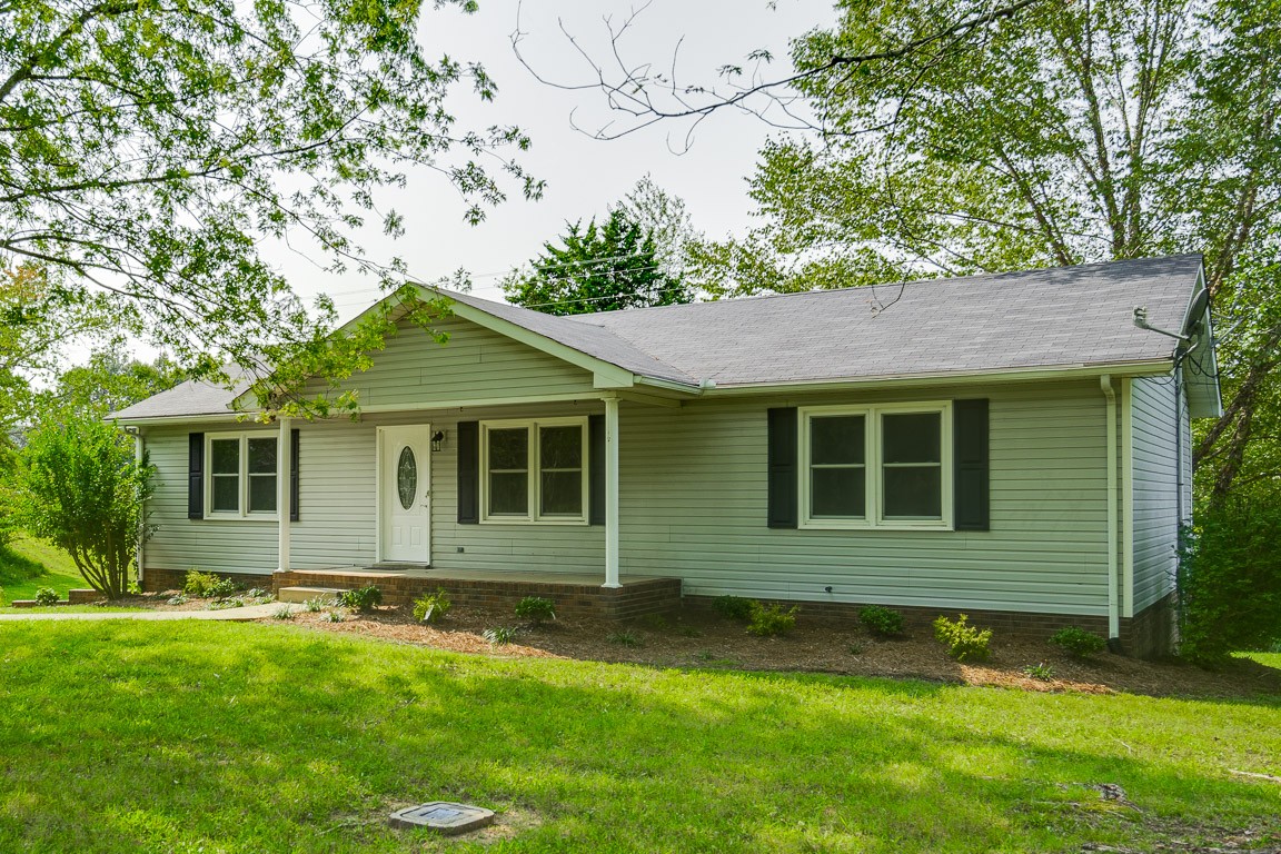 2600 Hinton Road Clarksville, TN 37043 - Photo 4 of 35 Gallery Image 4