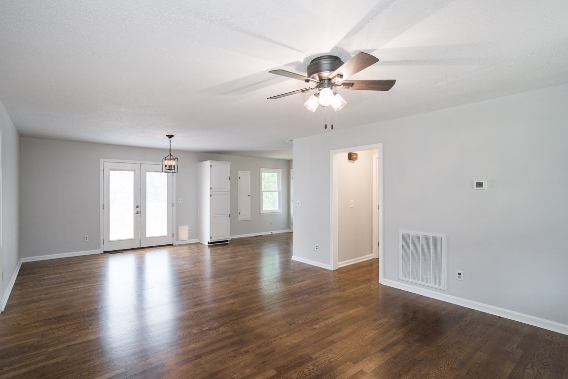 2600 Hinton Road Clarksville, TN 37043 - Photo 6 of 35 Gallery Image 6