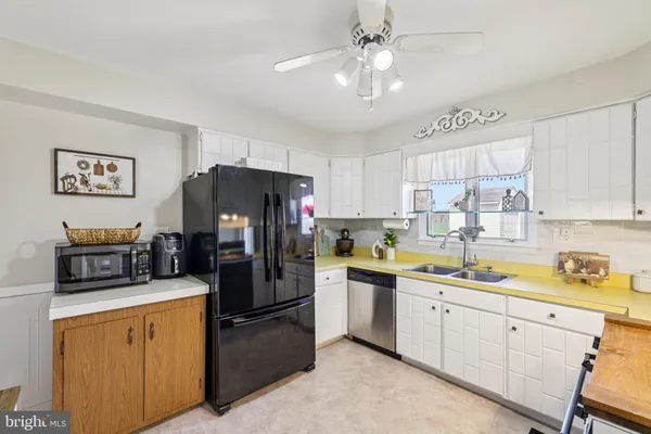 $340,000 | 2438 Ebbvale Road, Manchester, MD 21102