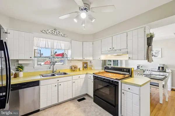 $340,000 | 2438 Ebbvale Road, Manchester, MD 21102