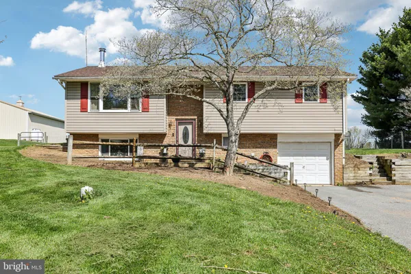 $340,000 | 2438 Ebbvale Road, Manchester, MD 21102