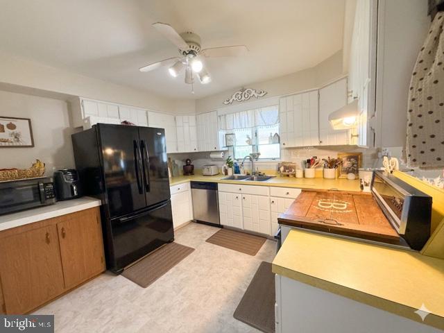 2438 Ebbvale Road Manchester, MD 21102 - Photo 3 of 3 Kitchen