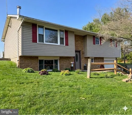 $340,000 | 2438 Ebbvale Road, Manchester, MD 21102