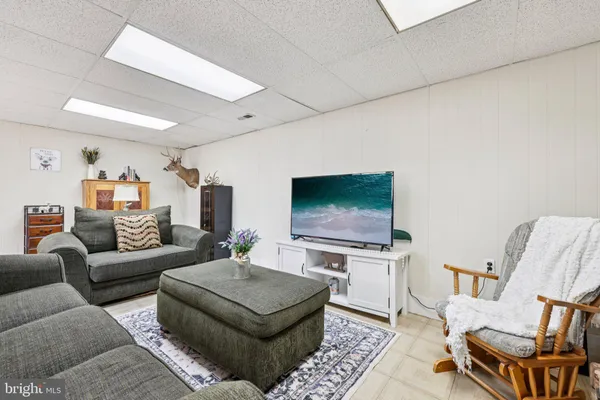 $340,000 | 2438 Ebbvale Road, Manchester, MD 21102