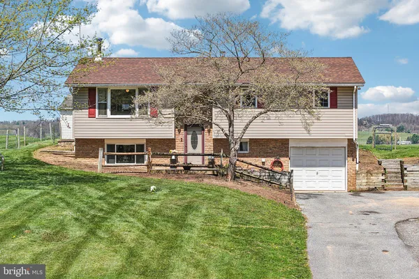 $340,000 | 2438 Ebbvale Road, Manchester, MD 21102