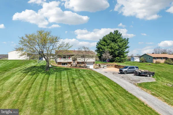 $340,000 | 2438 Ebbvale Road, Manchester, MD 21102