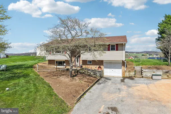 $340,000 | 2438 Ebbvale Road, Manchester, MD 21102